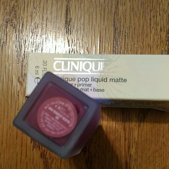 Clinique Pop Liquid Matte - Picture 1 of 4